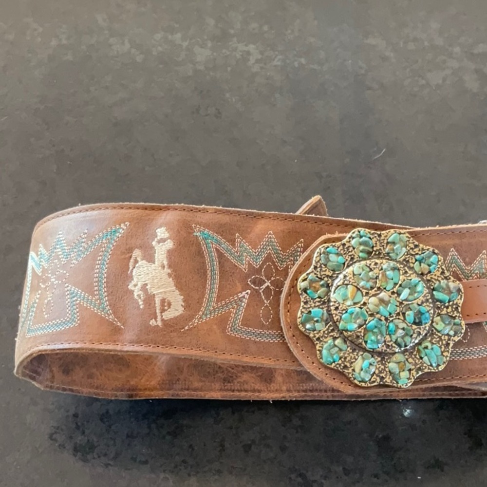 Bucking horse leather belt or purse strap. Pure Dixie!